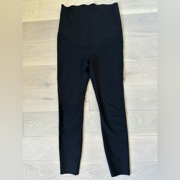 Glowe Maternity Legging - Picture 2 of 7